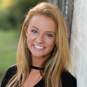 Meet your Posher, Lauren